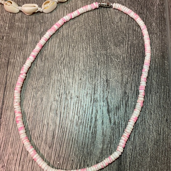 3 Shell Pooka Bead Necklaces💓🐚 - Picture 6 of 8